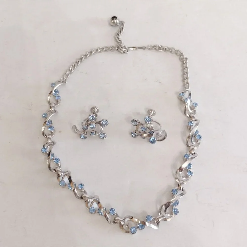 Vintage Star Brand Jewelry Choker Necklace Screw Back Earrings Blue Rhinestones